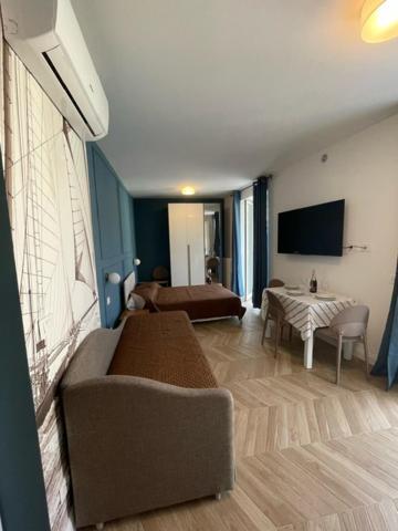 Residenza Marina Lejlighed Riva Ligure Eksteriør billede